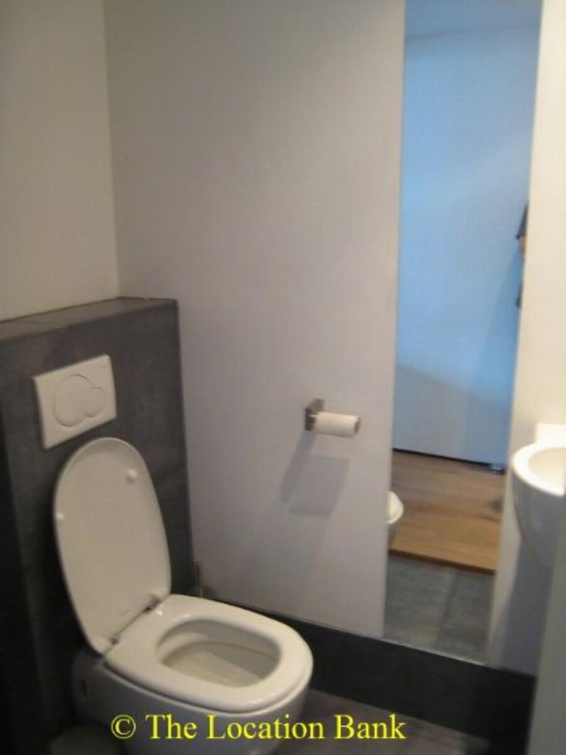 Toilette in Dachboden