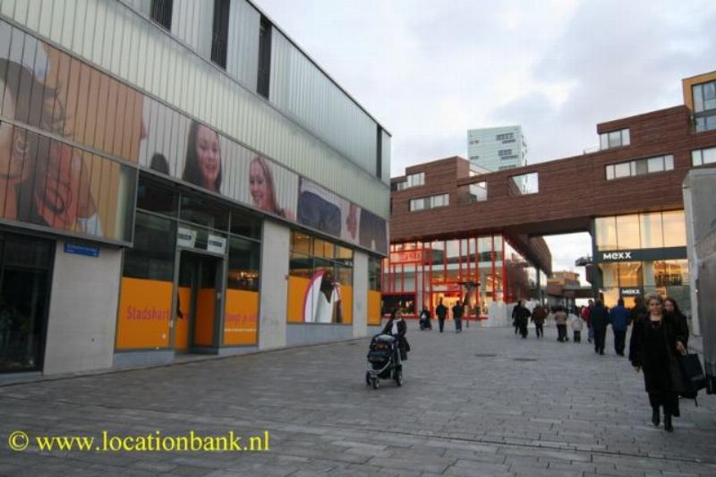 Modernee Einkaufsstra&szlig;e