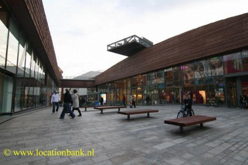 Modernee Einkaufsstra&szlig;e