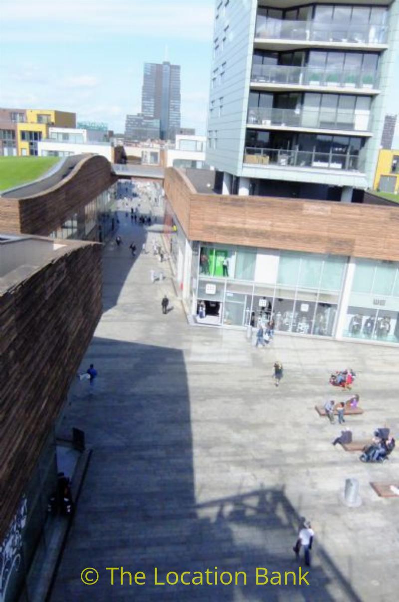 Modernee Einkaufsstra&szlig;e