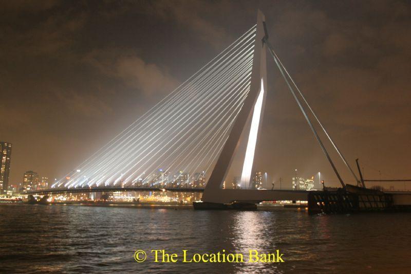 Moderne Br&uuml;cke
