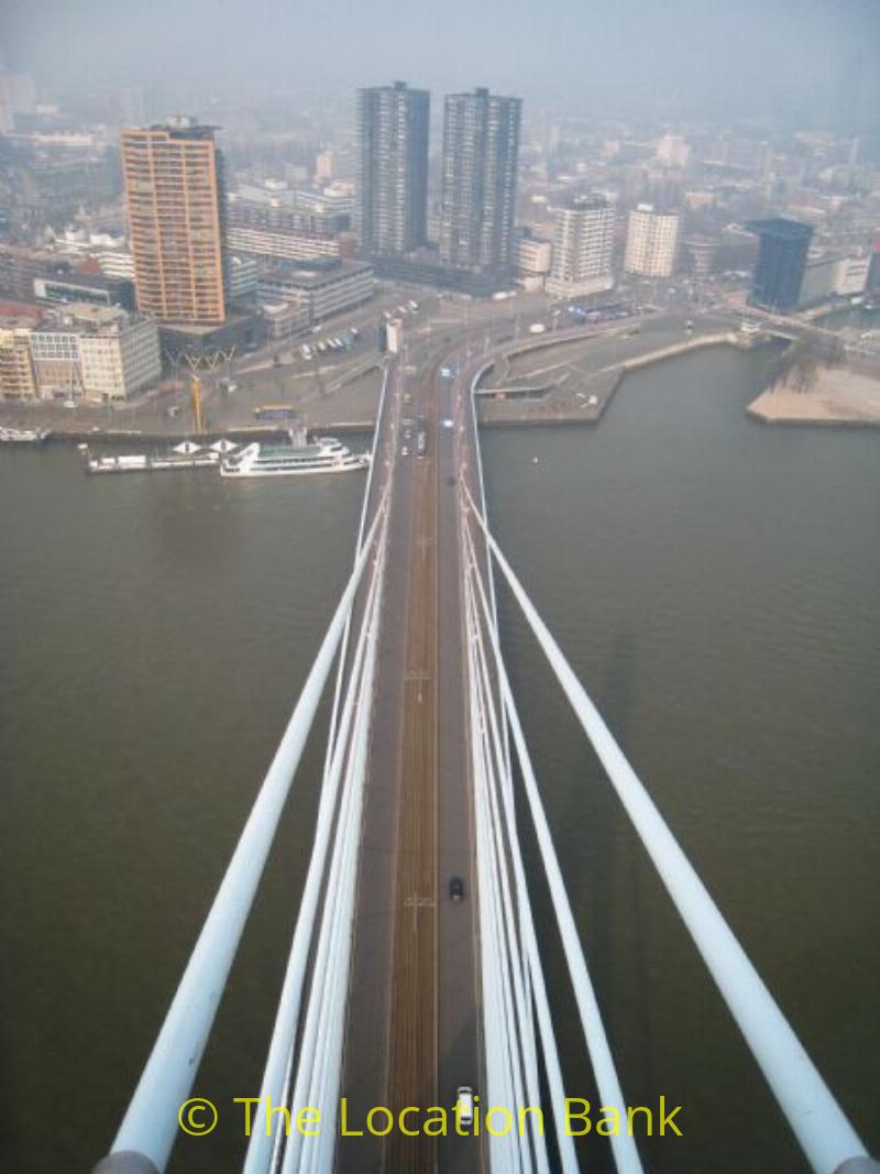 topshot from Moderne Br&uuml;cke