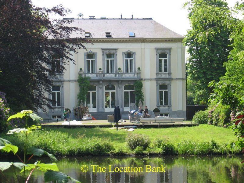 Country house villa oder Kleines Schloss