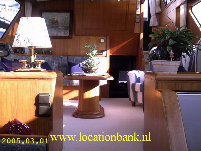 Moderne Motor Yacht oder Schiff