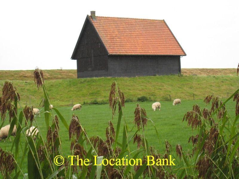 Wouden house oder barn