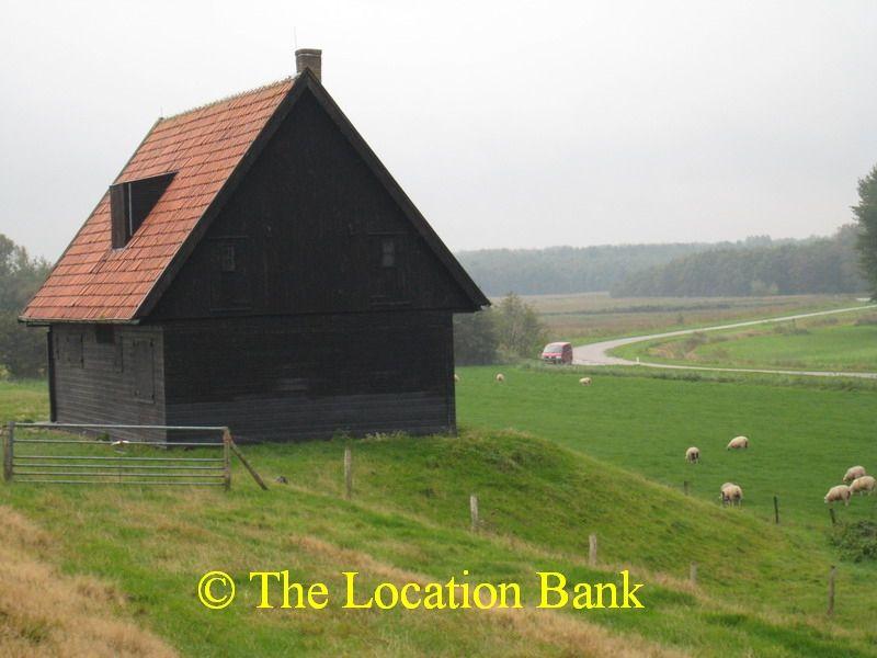 Wouden house oder barn