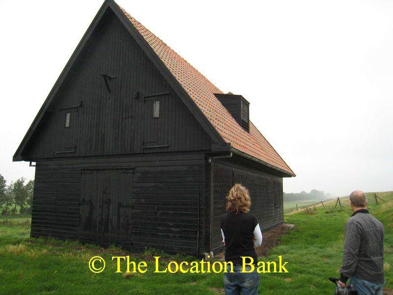 Wouden house oder barn