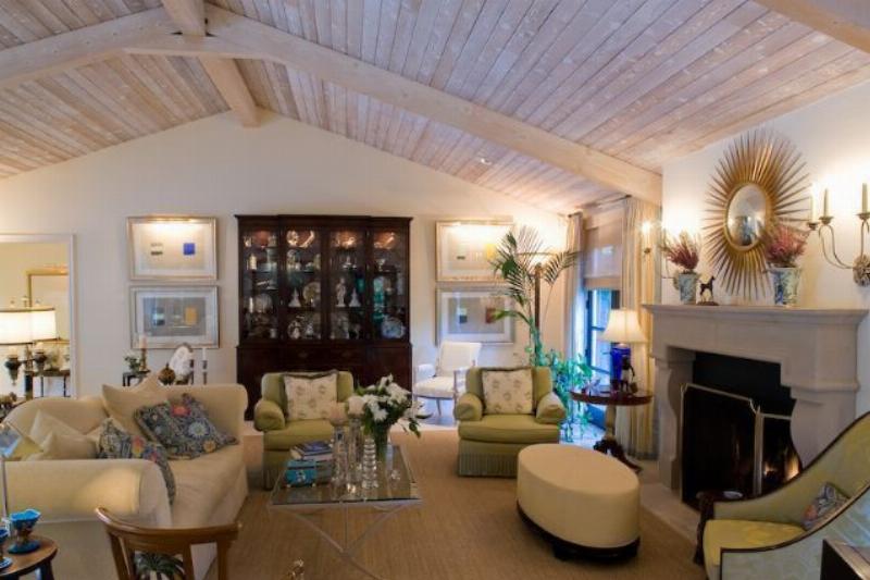 Wohnzimmer area