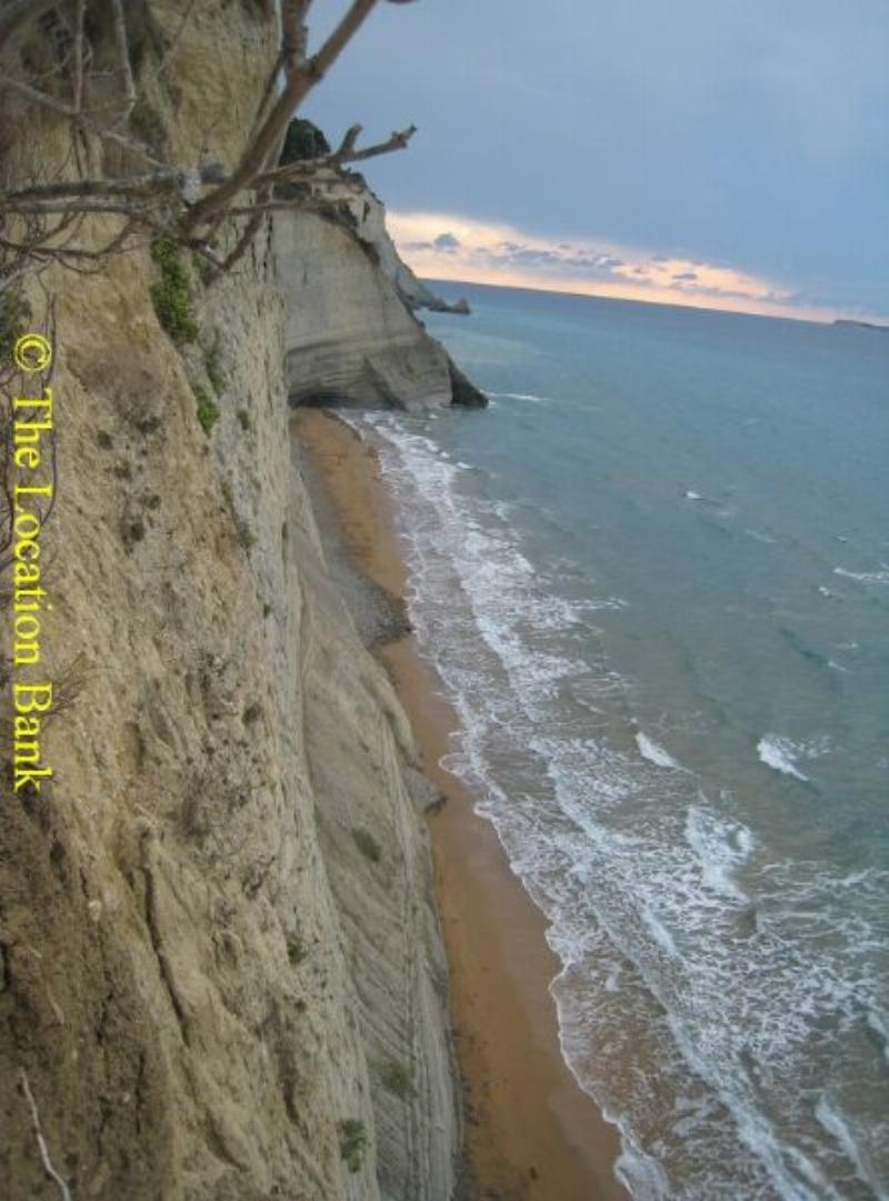 Beach und cliffs