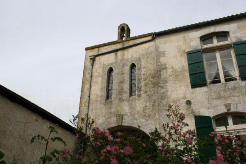 Hidden chapel seen from the 'cour'