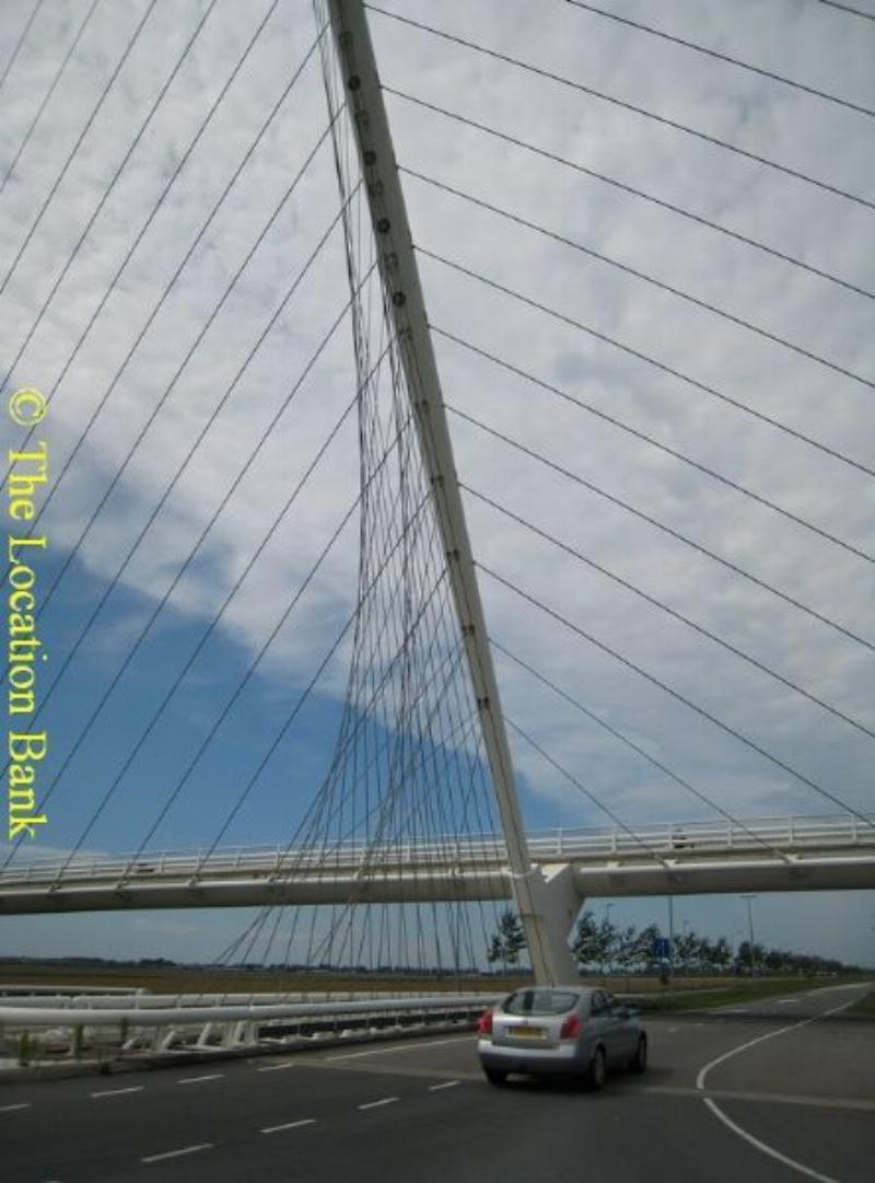 Moderne Br&uuml;cke