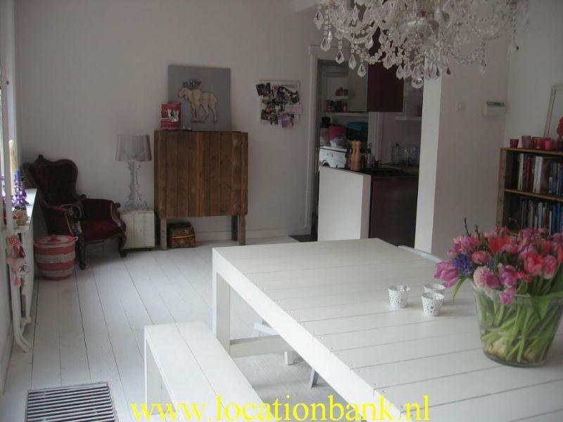 white diner table