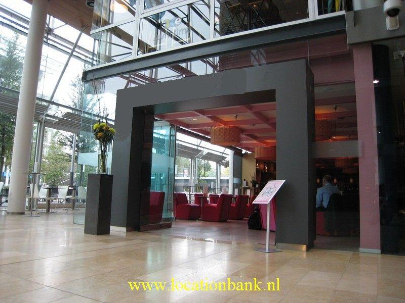 Business lunch cafe