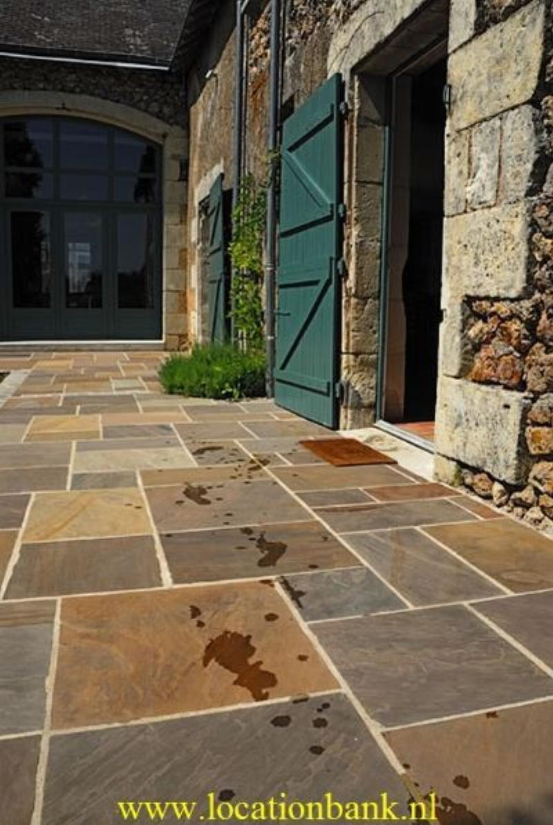 Back door villa