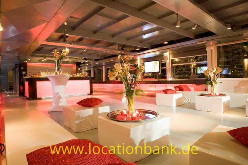 Lounge bar