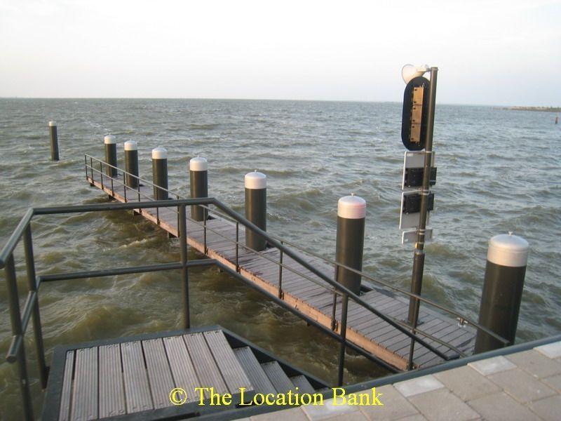 landing stage