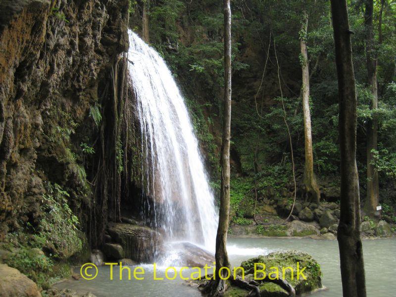 tropical Wasserfall