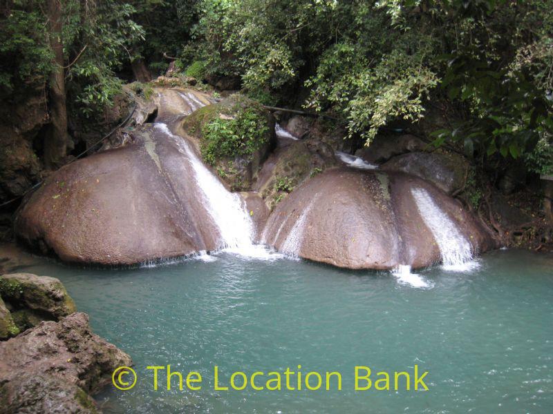 tropical Wasserfall