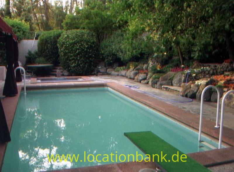 private pool