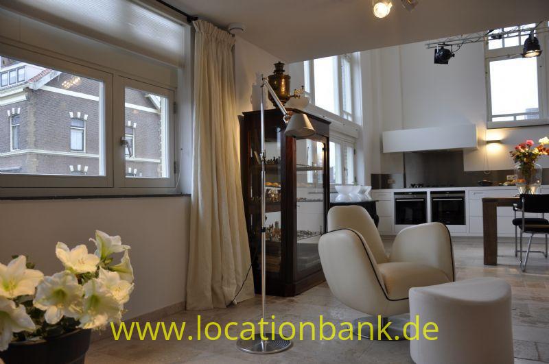 Wohnzimmer mit offene K&uuml;che