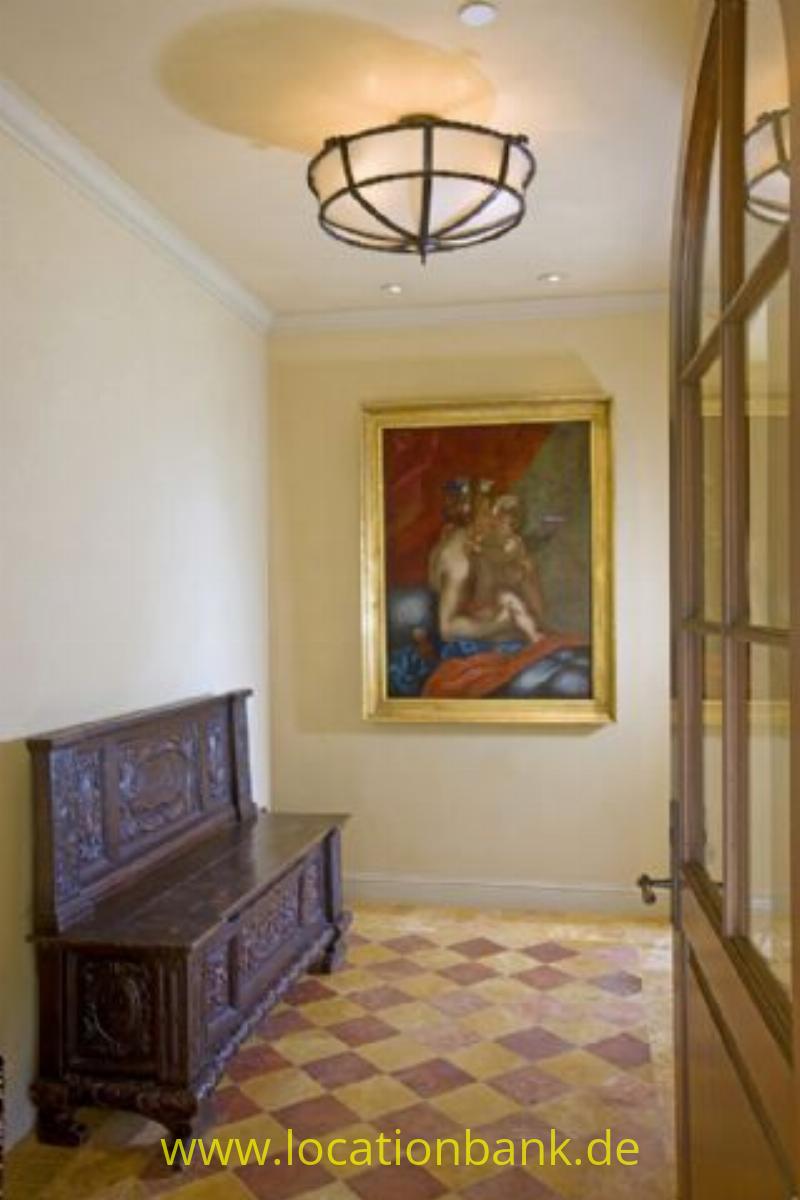 breezeway entry