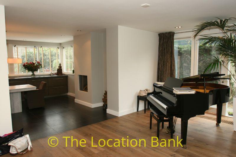 Wohnzimmer mit piano