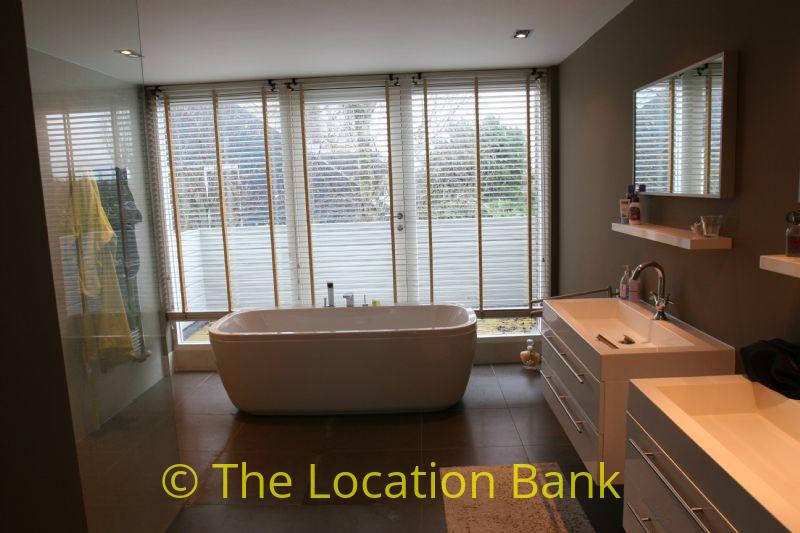 Badezimmer mit Badewanne