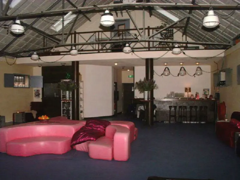 Cafe Restaurant Zaal Discotheek en eetgelegenheid