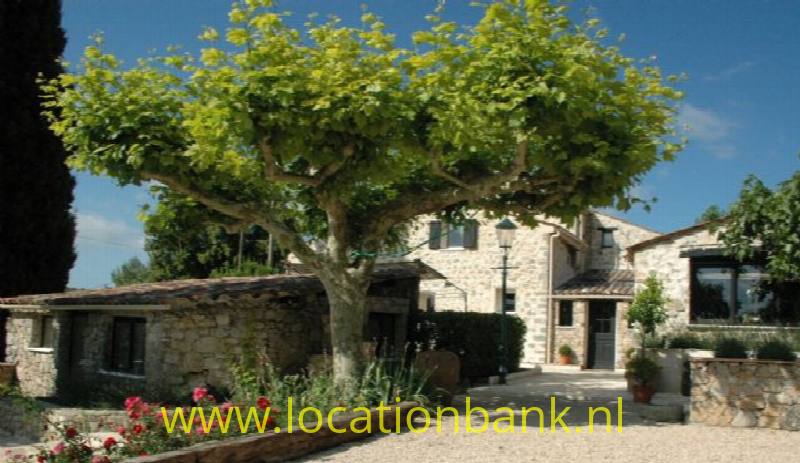  'La Bergerie' from entree parking