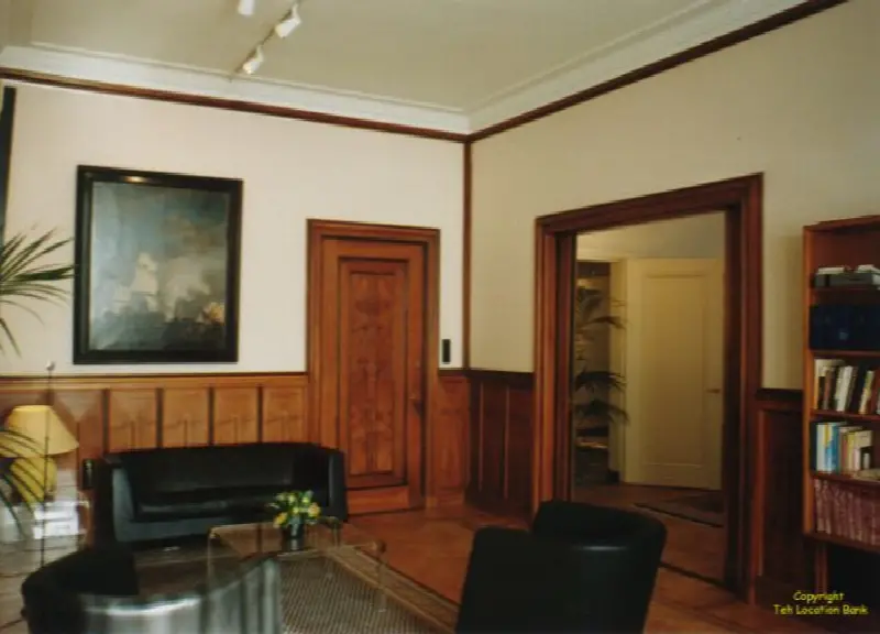 Klassiek Kantoor met lambrisering / very classic office