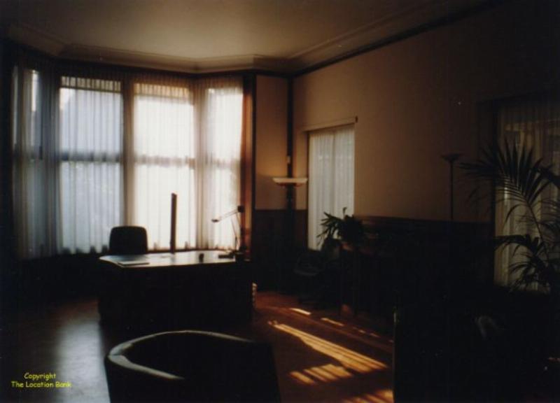 Klassiek Kantoor met lambrisering / very classic office