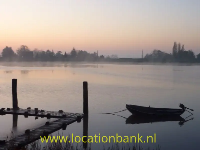 steiger met bootje