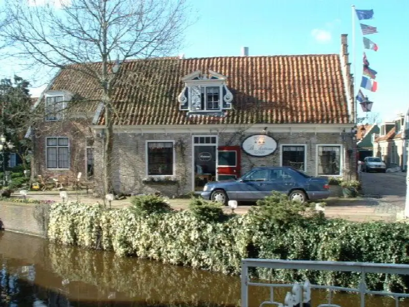 Erg sfeervol klassiek restaurant met prachtige licht inval