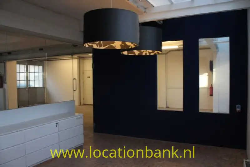 kantoor beganegrond van binnen