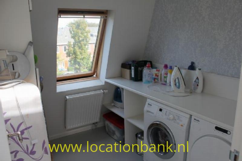 waskamer 2e verdieping