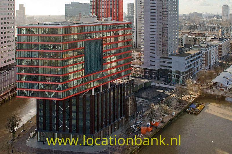 Hoog gebouw in Rotterdam