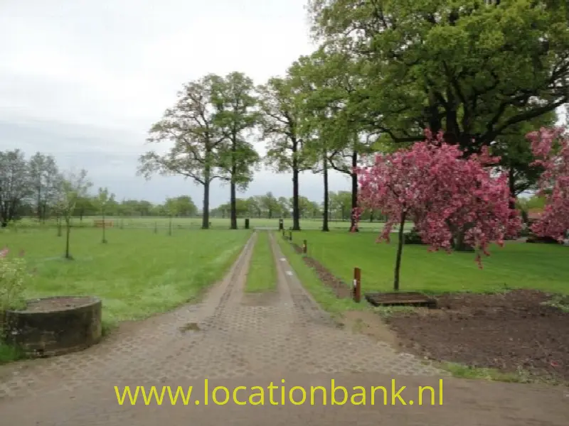 oprijlaan