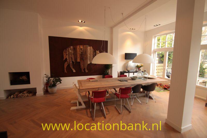 Woonkamer met open haard