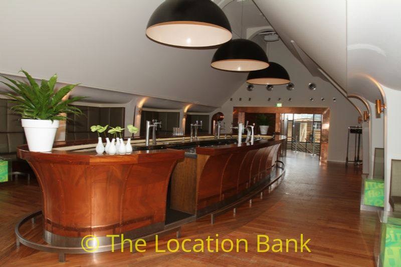 bar