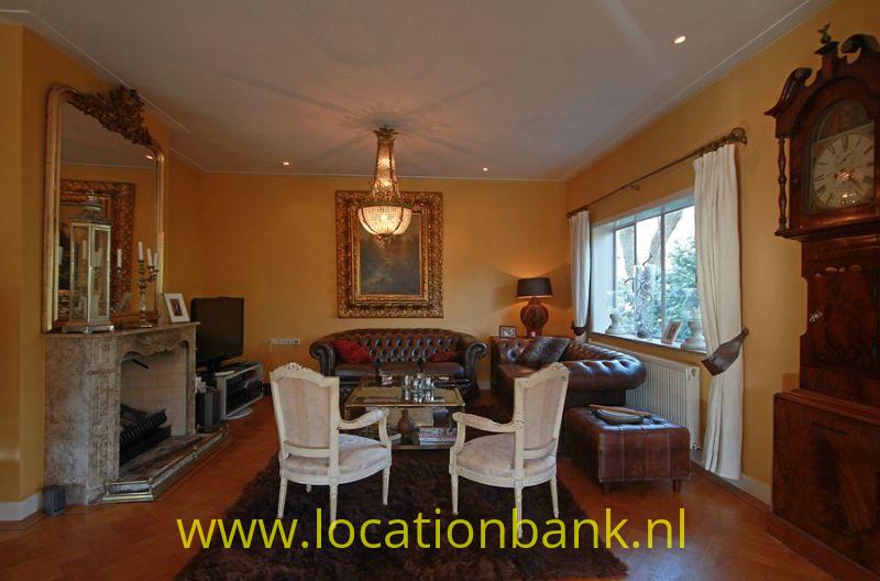 klassieke huiskamer met chesterfield banken