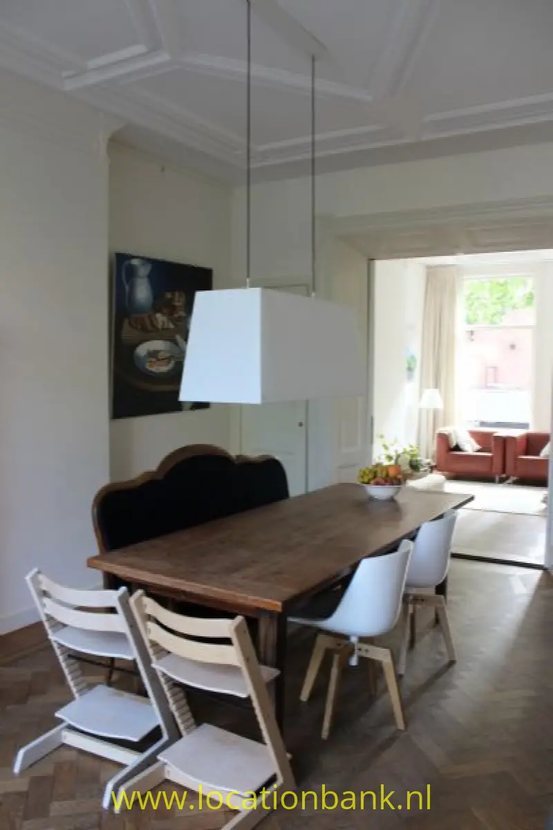 achterkamer eettafel
