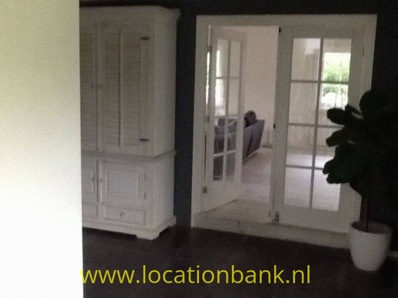 Deur naar voorhuis