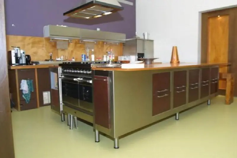 Moderne Keuken met kookeiland