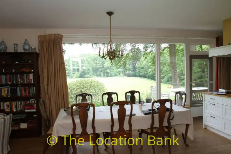 eettafel met uitzicht