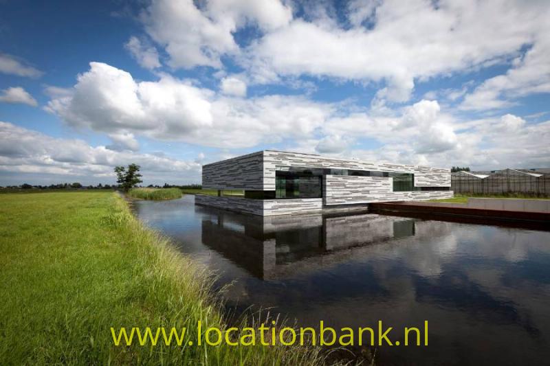 strakke villa in de polder