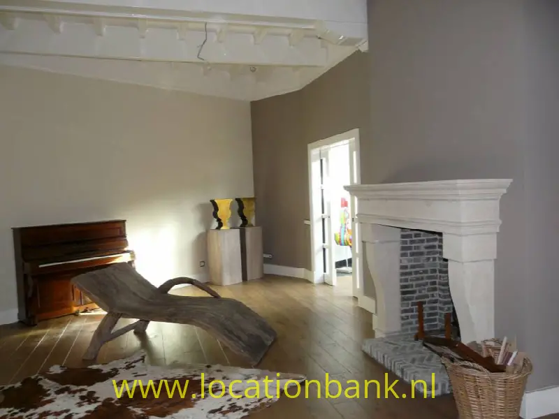 woonkamer met openhaard