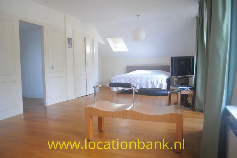 ruime slaapkamer