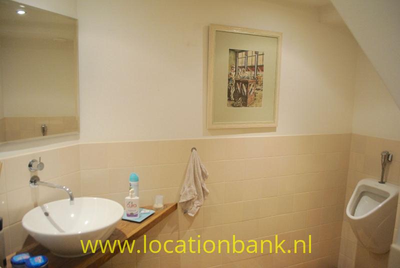 badkamer en toilet met urinoir