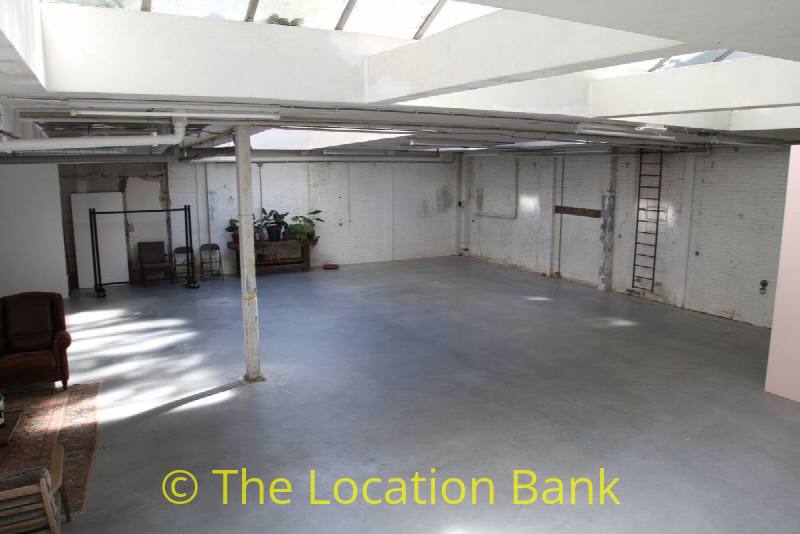 loods garage industr�el rauw leeg lege ruimte