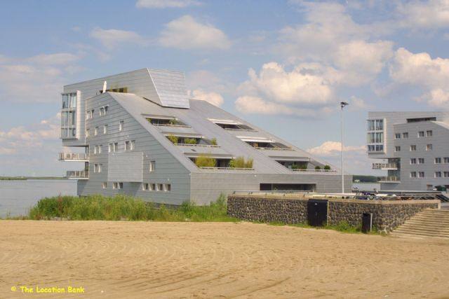 Moderne Hightech villa / huis aan het water